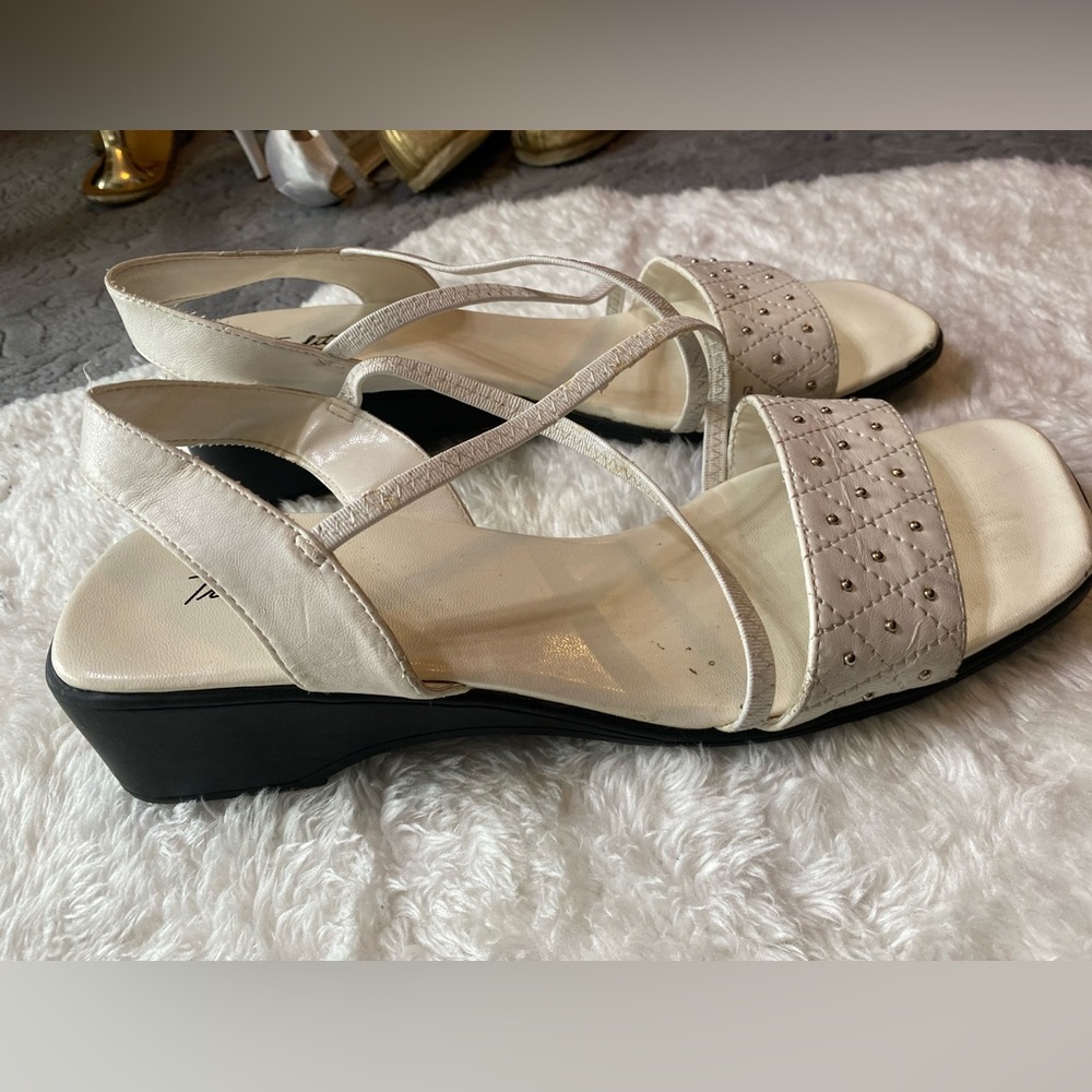 Women’s Sandals